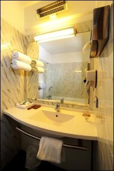 Balladin Toulouse Purpan Exterior photo